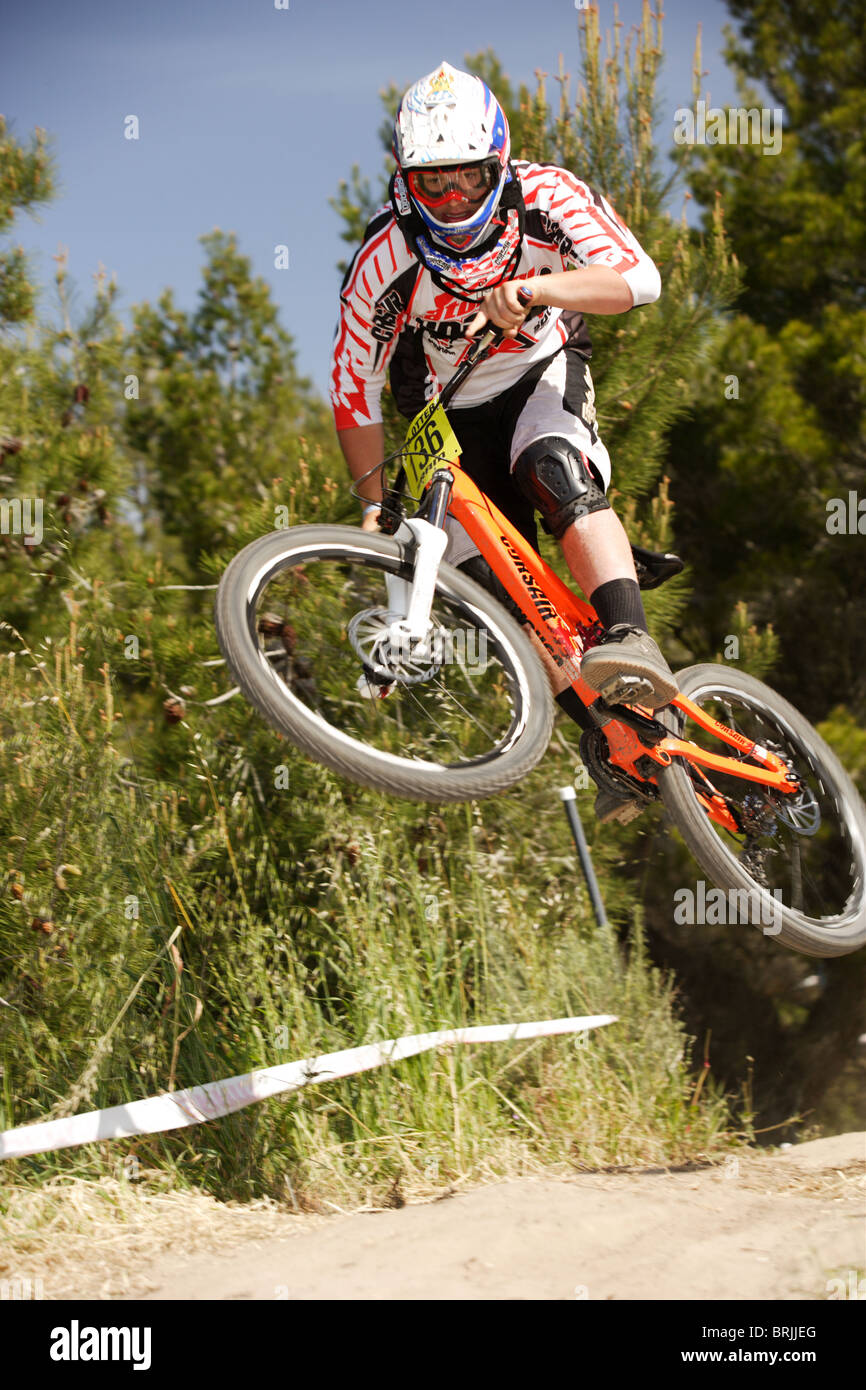 professional mountain bikers