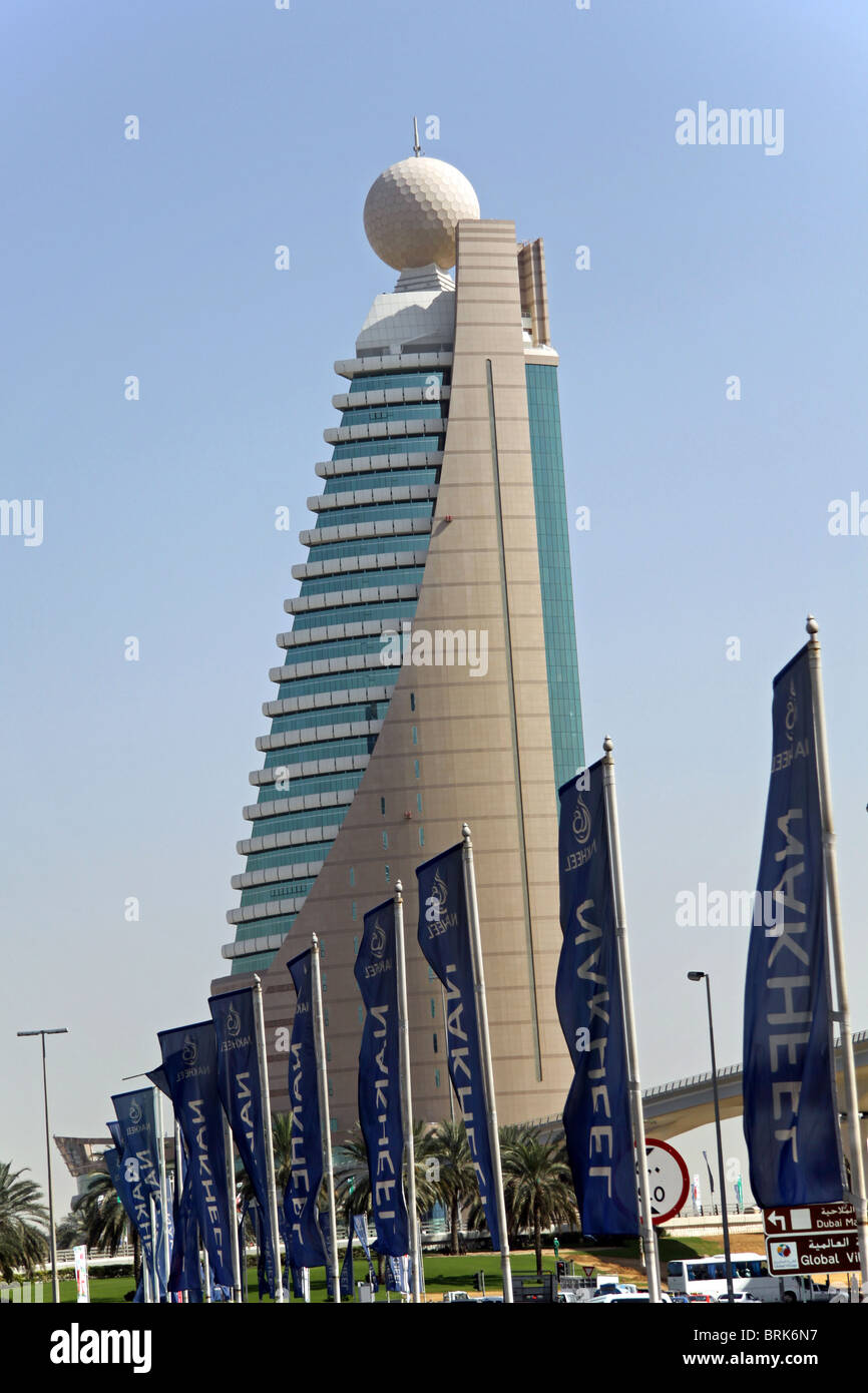 Ras al Khaimah Etisalat building in Dubai Stock Photo