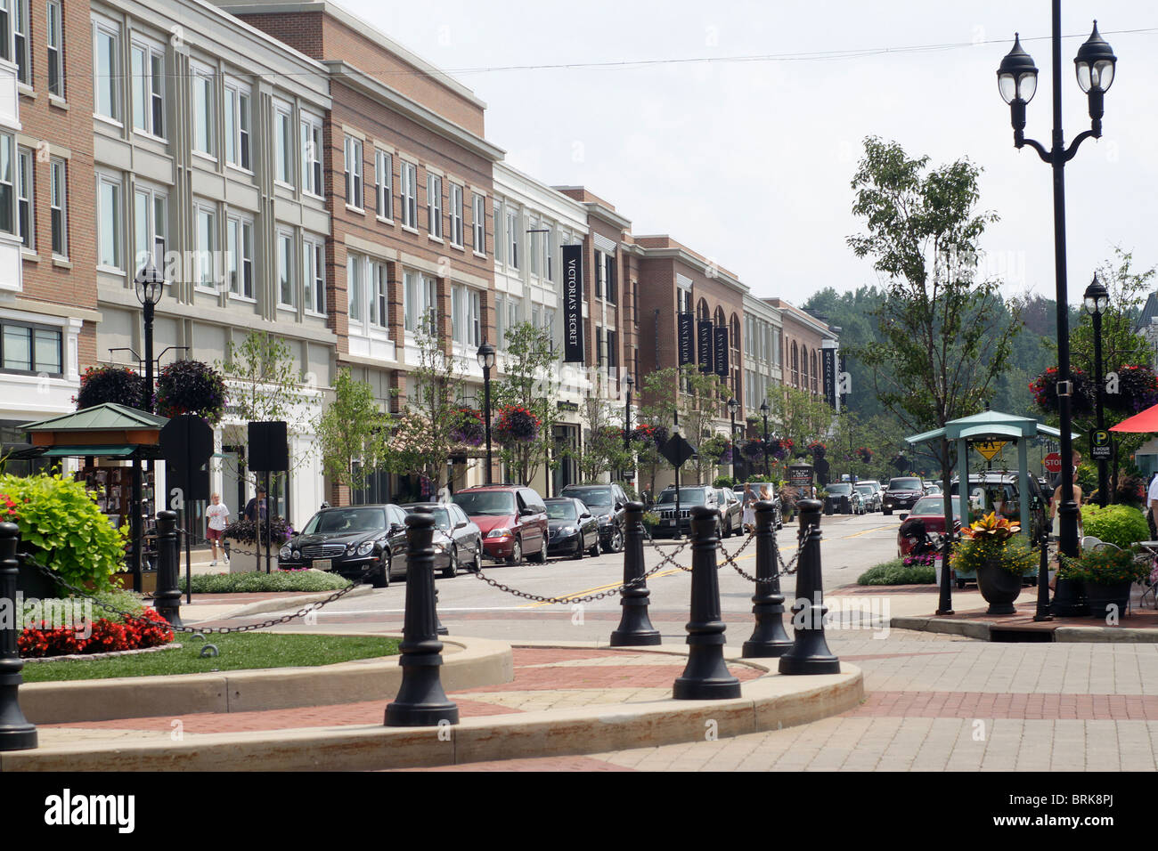 Crocker Park street scene Stock Photo Alamy