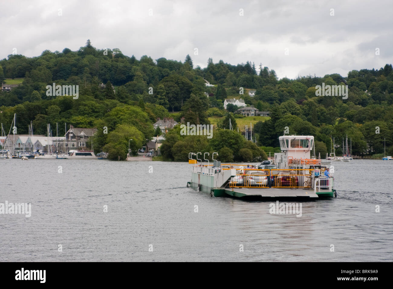 Car Cable Ferry Crossing Lake Windermere In The Lake District Stock Car Cable Ferry Crossing Lake Windermere In The Lake District Stock