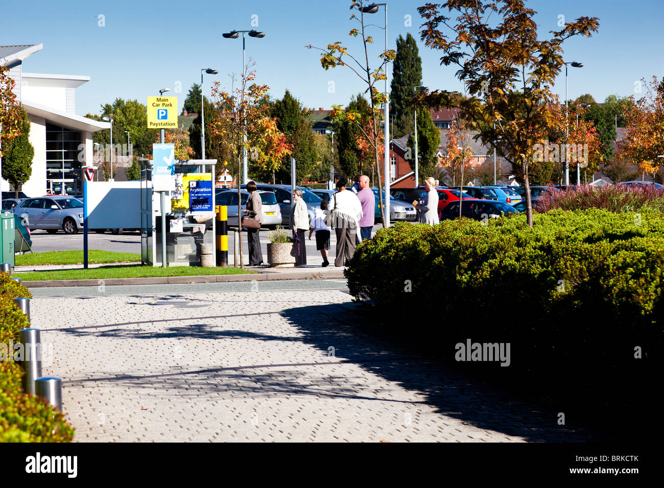Car park queue hi-res stock photography and images - Alamy