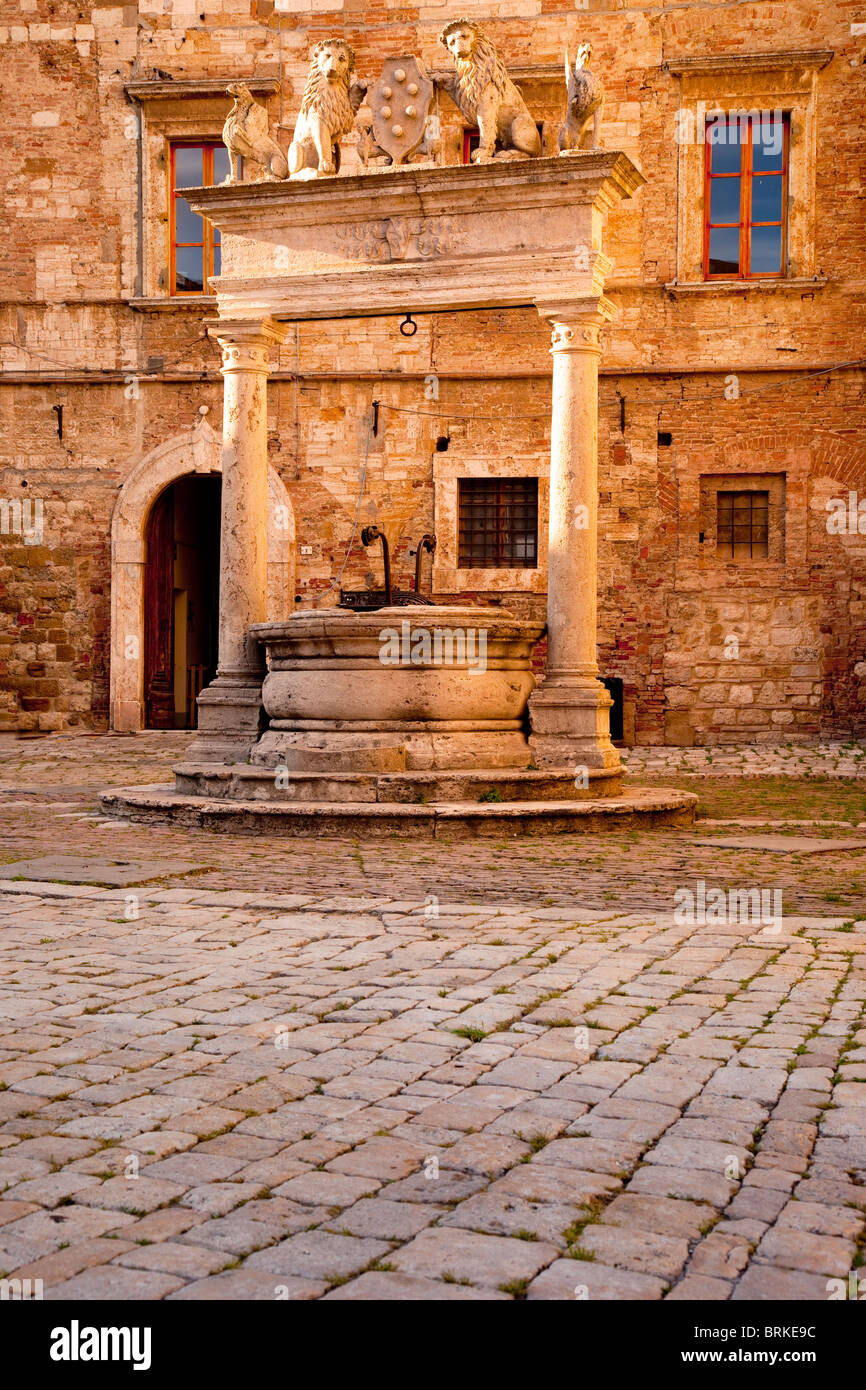 Water well in the historic medieval village of Montepulciano, Tuscany Italy Stock Photo