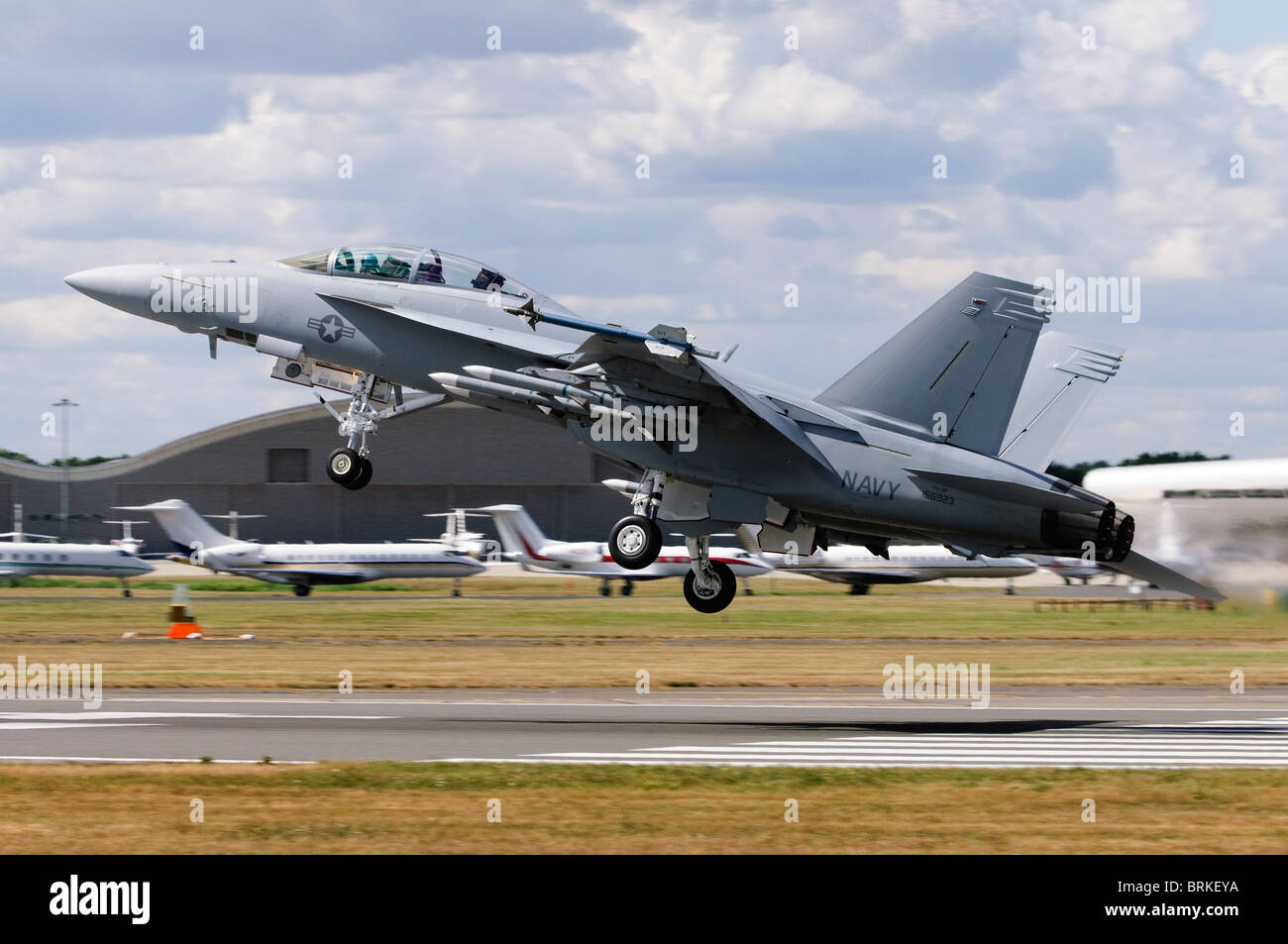 Boeing F/A-18F Super Hornet operated by the US Navy taking off at Farnborough Airshow, Farnborough, UK. Stock Photo
