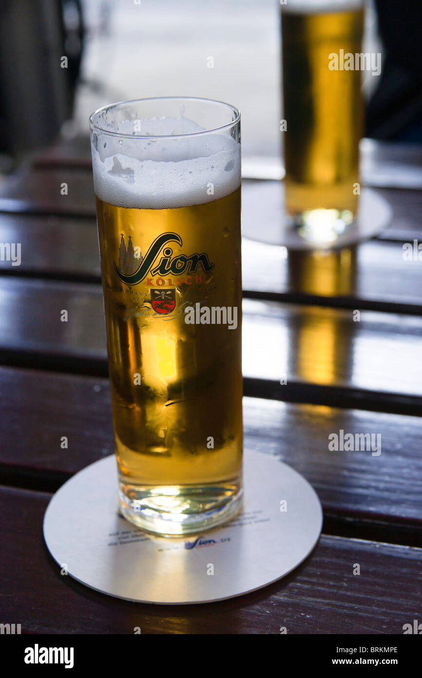 Kolsch hi-res stock photography and images - Alamy