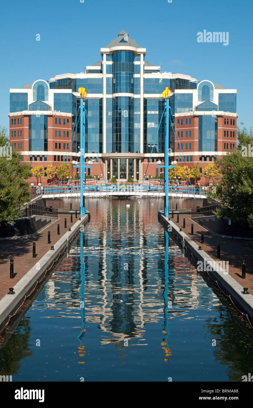 Mariner's canal toward Victoria Harbour building, an office development at Erie Basin,Salford Quays owned by Peel Holdings. Stock Photo