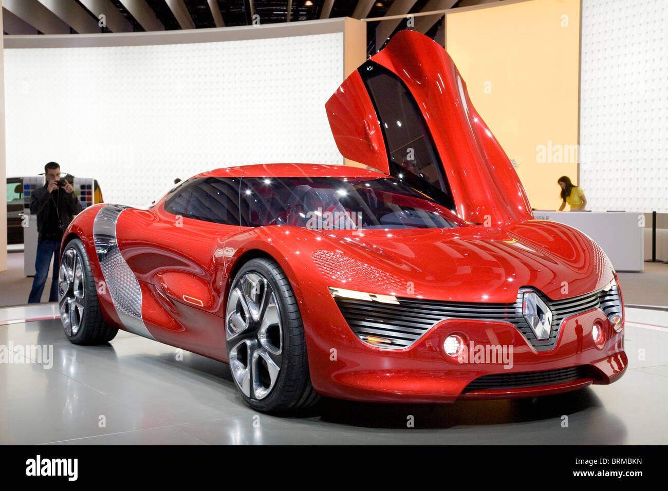 RENAULT DEZIR CONCEPT CAR Rouge Red SALON DE PARIS de 2010 KENG FAI