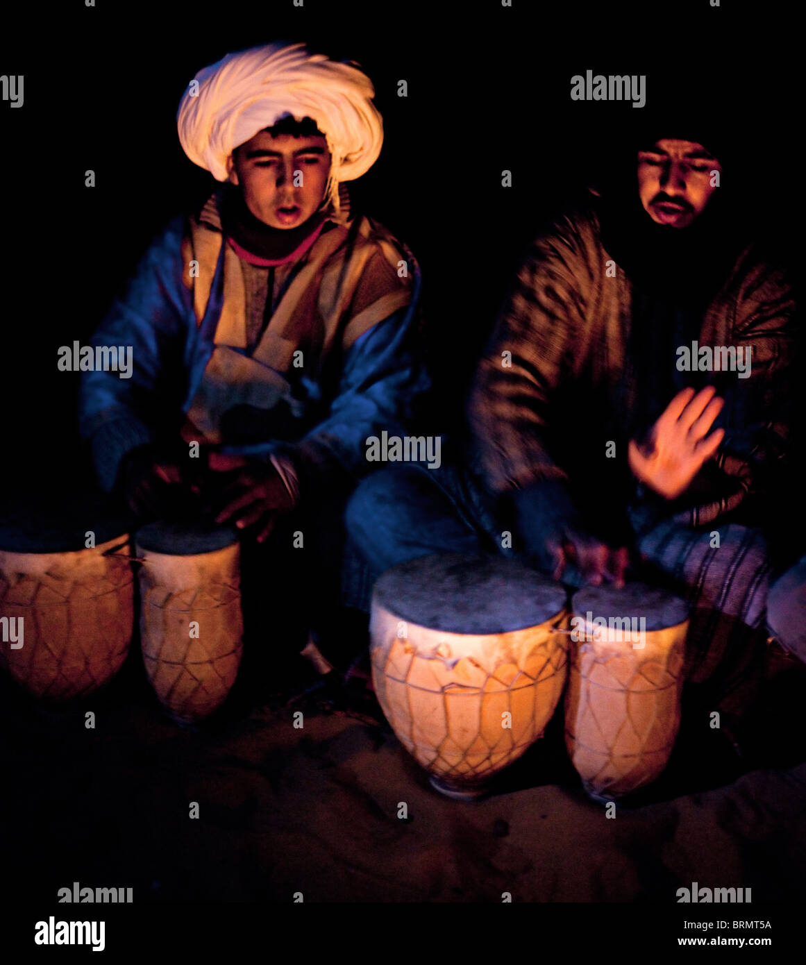 North african drums hi-res stock photography and images - Alamy