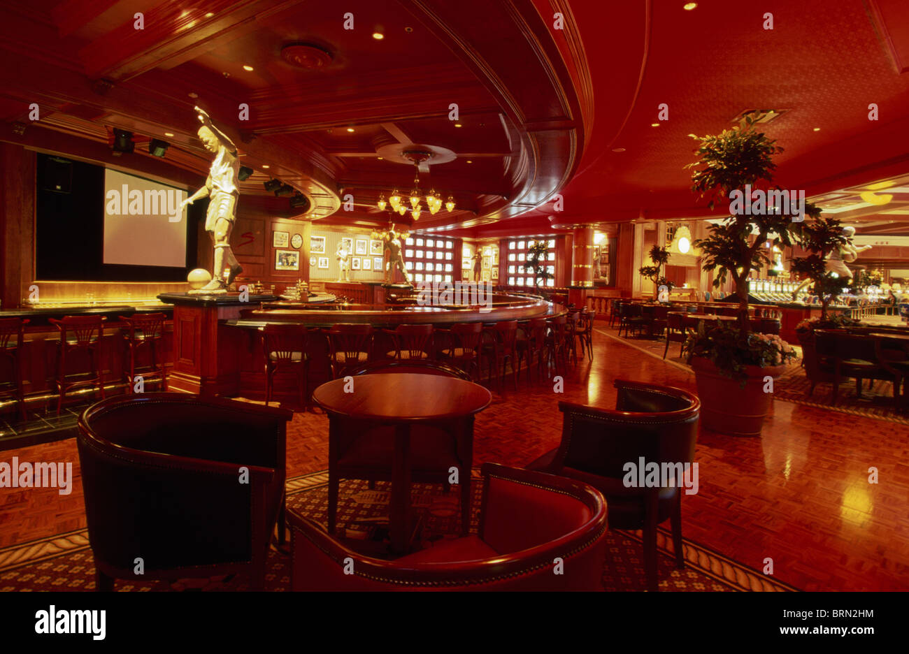 an-interior-view-of-the-supersport-pub-in-the-grand-west-casino-ca-BRN2HM.jpg