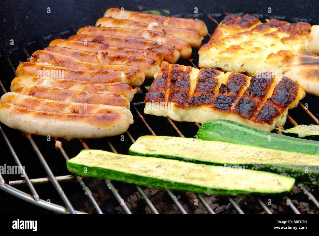 Grillen Grillkaese grilling cheese 04 Stock Photo Alamy