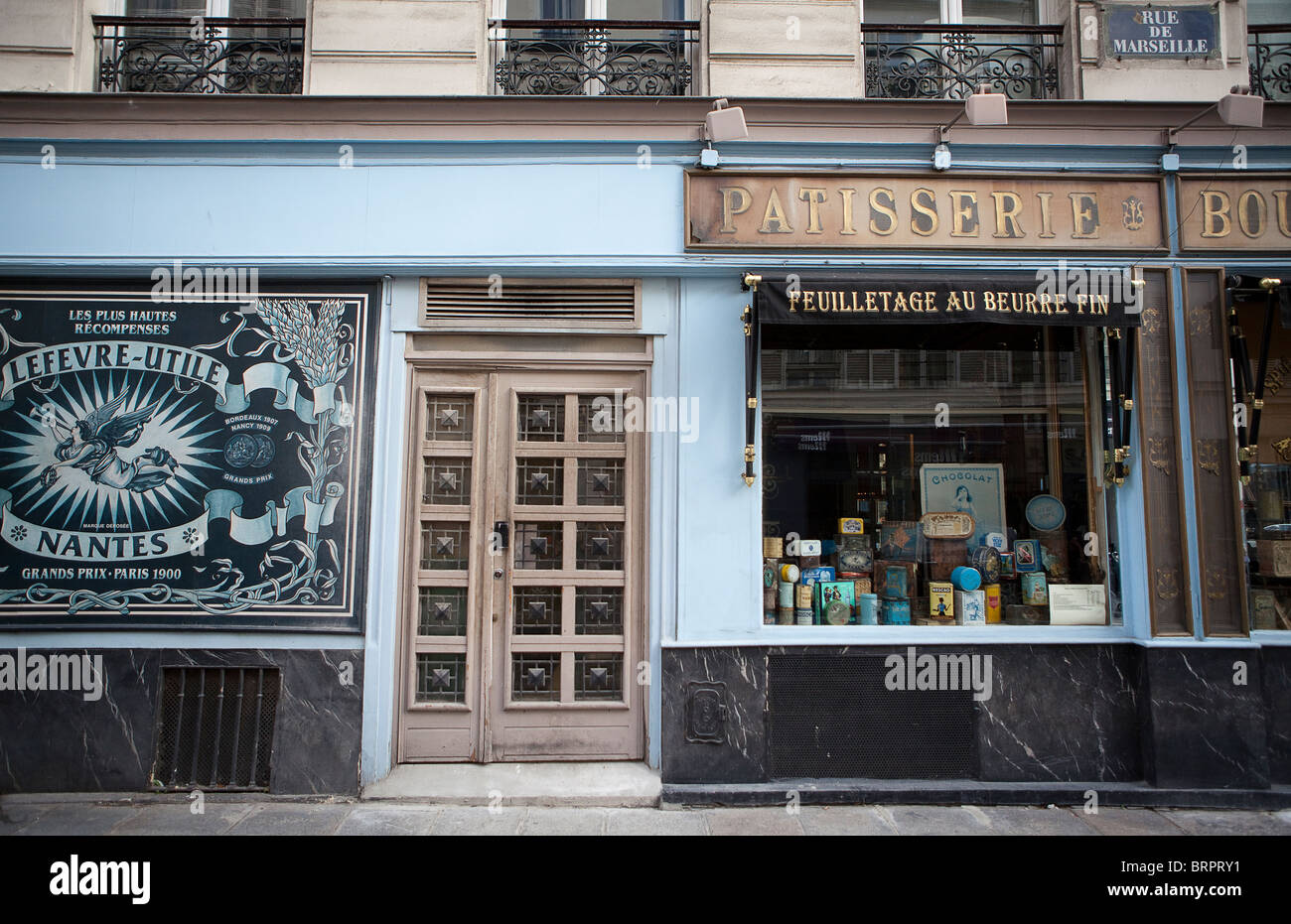 Boulangerie du Pain et des idees, Paris Stock Photo - Alamy