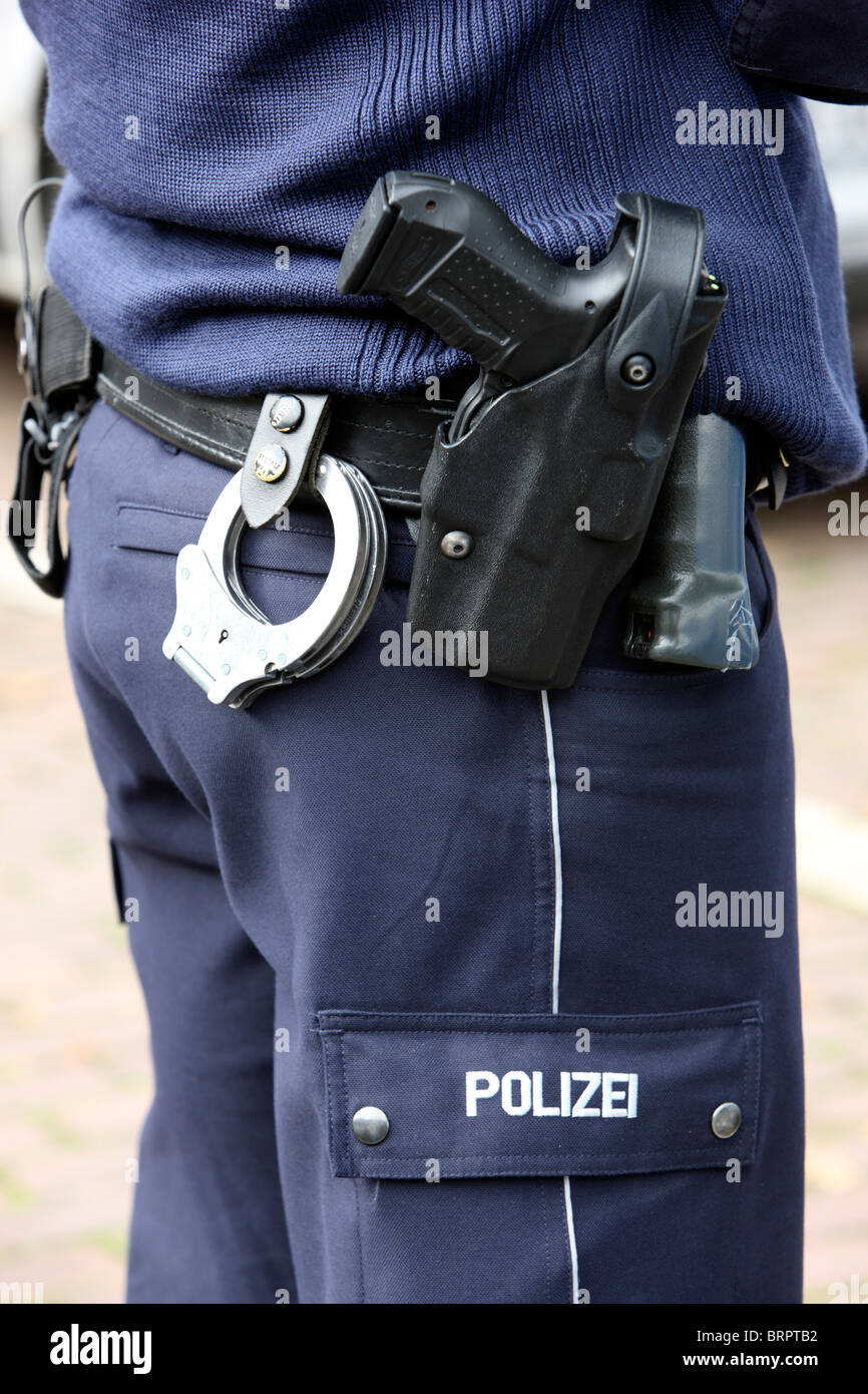 Black 38 Snub Nose Revolver Toy Gun With handcuffs SWAT Police Fancy Dress 