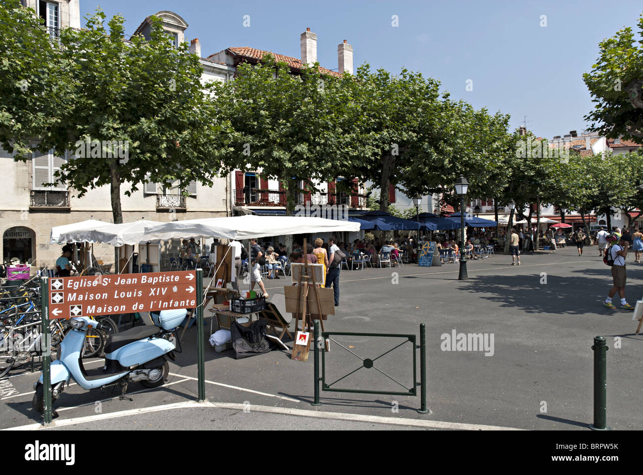 Saint Jean de Luz place Louis XIV Stock Photo Alamy