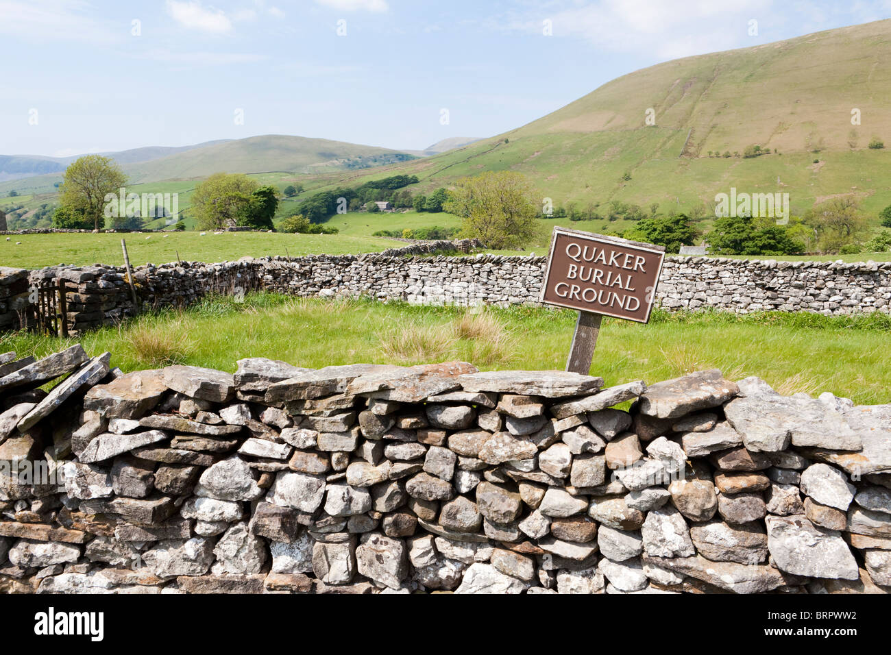 Quaker burial ground hires stock photography and images Alamy