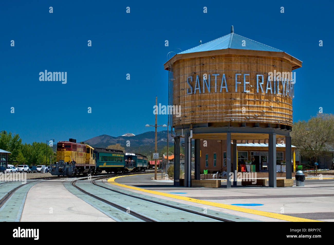 Locomotive train engine leaving Santa Fe Railyard Railrunner station Stock Photo
