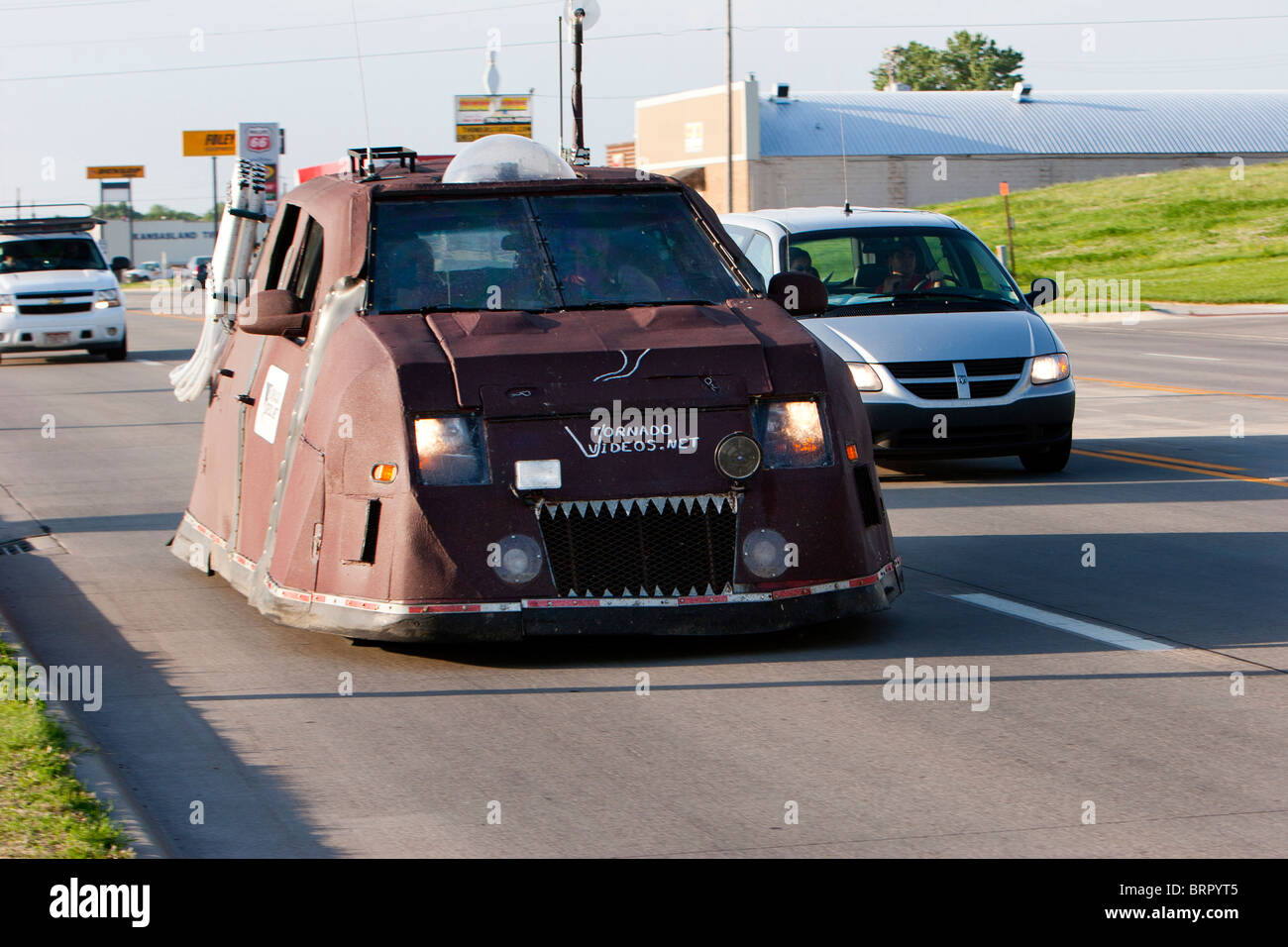 Tornado chasers' truck shoots Imax from inside storms (photos) - CNET