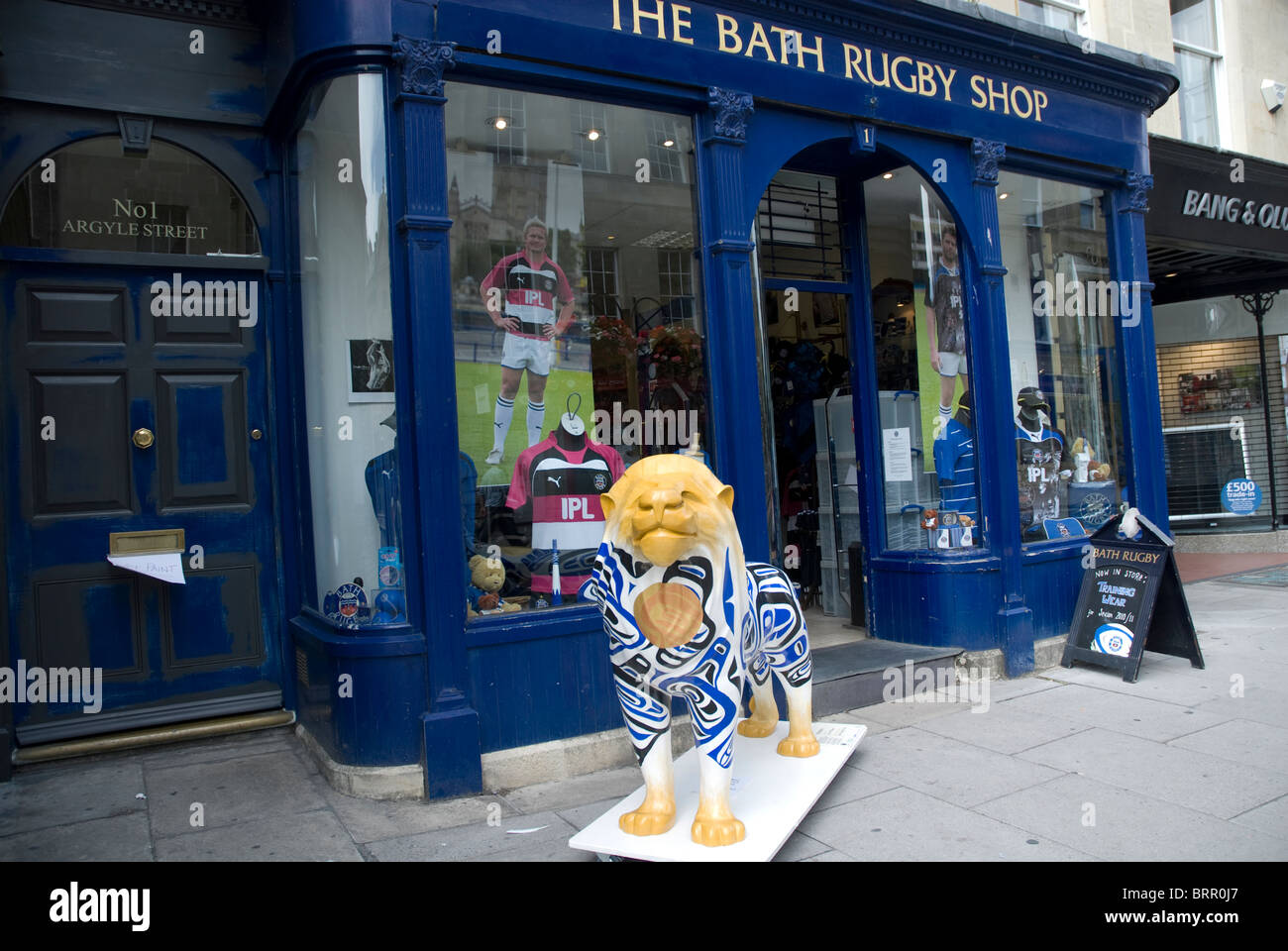 Medallion Lion outside the Bath Rugby shop, part of the Lions of Bath ...