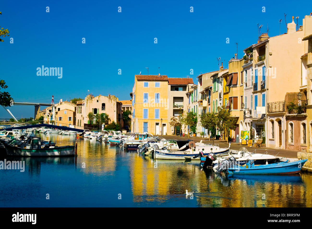 THE MIROIR AUX OISEAUX, MARTIGUES, PROVENCE, FRANCE Stock Photo Alamy THE MIROIR AUX OISEAUX, MARTIGUES, PROVENCE, FRANCE Stock Photo Alamy