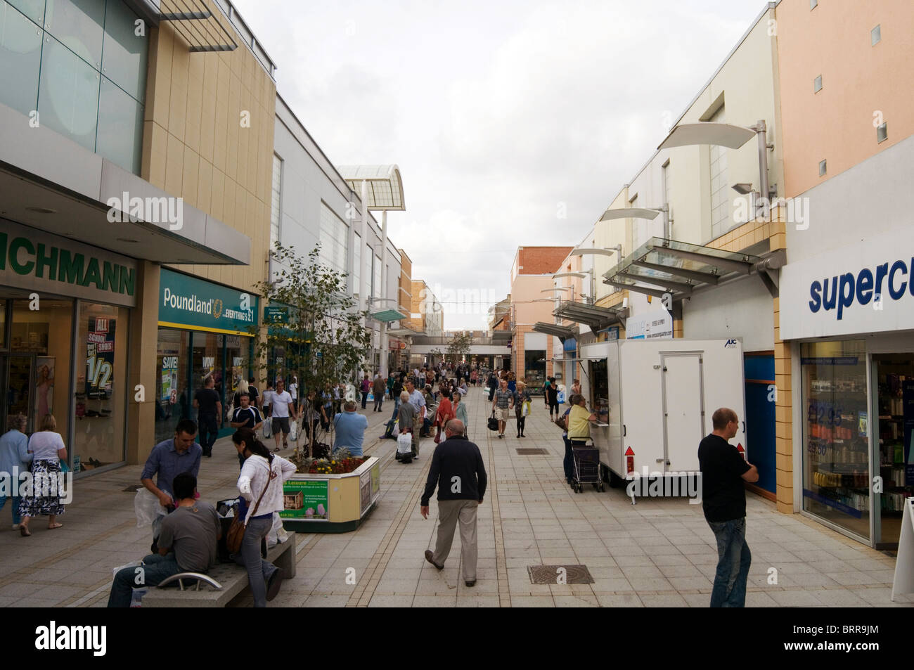 kings lynn town center pedestrian zone shops shop shopping precinct ...