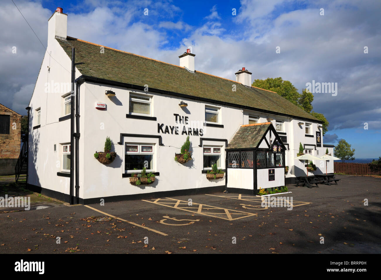 The Kaye Arms, Grange Moor, Wakefield, West Yorkshire, England, UK