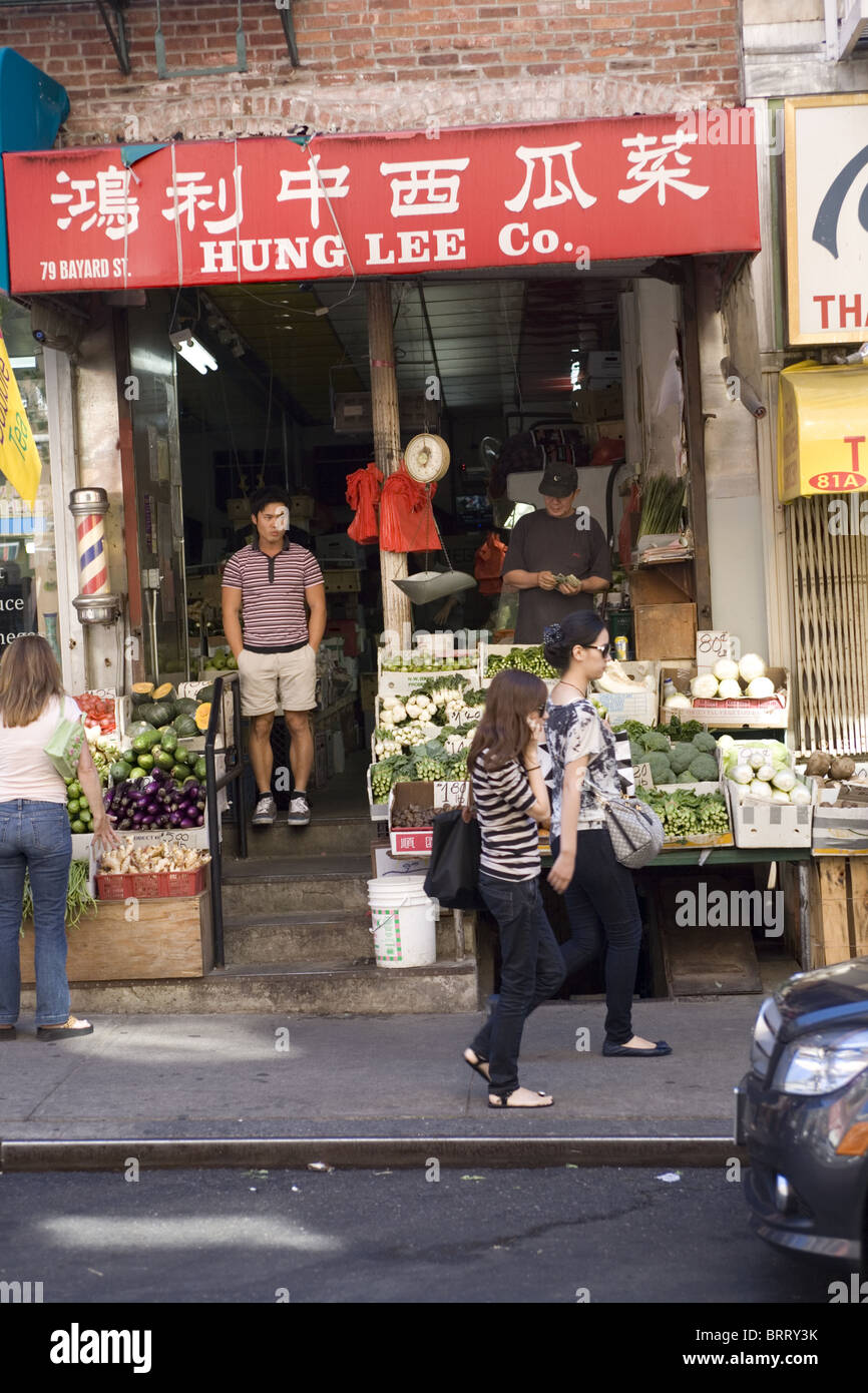Bayard Street, Chinatown, New York City Stock Photo Alamy