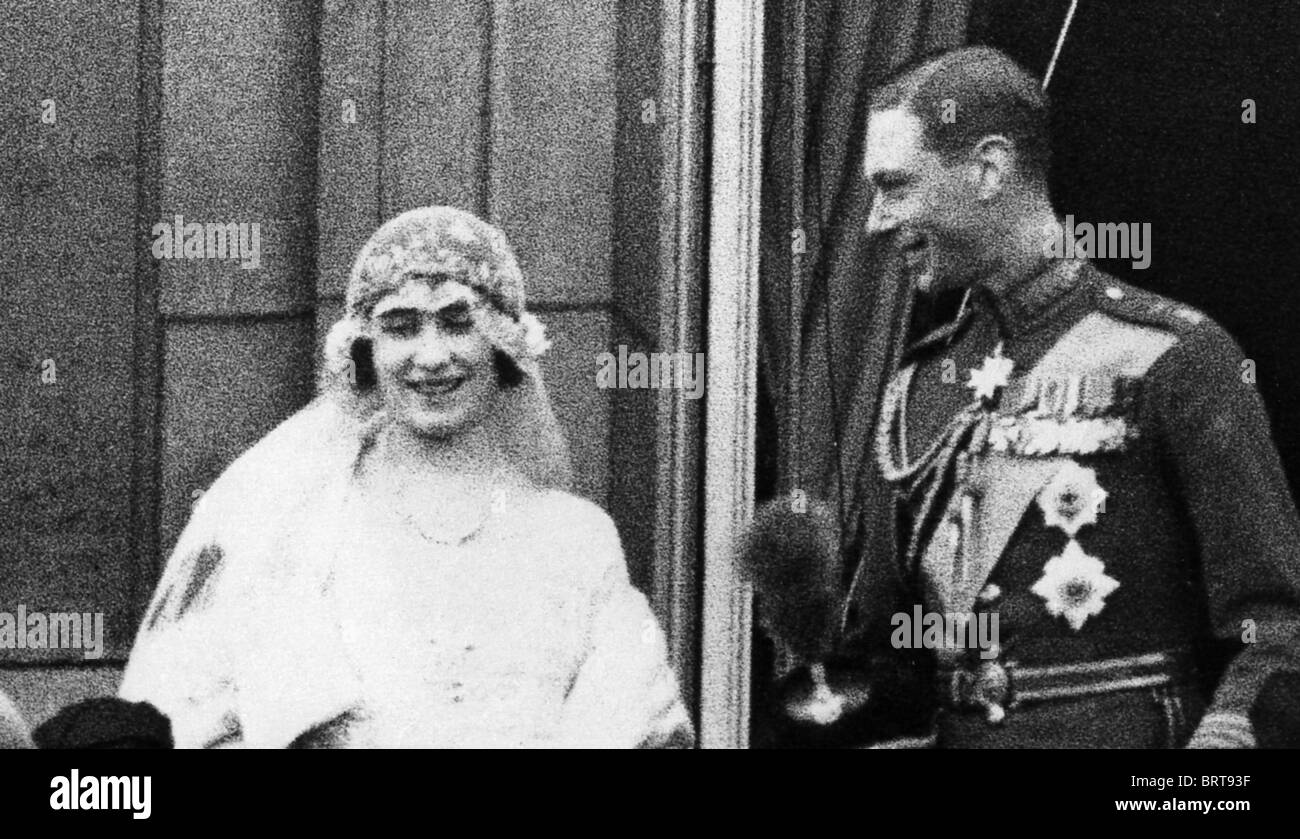 KING GEORGE VI (then Duke of York) on balcony at Buckingham Palace after marriage to Elizabeth Bowes-Lyon in 1923 Stock Photo