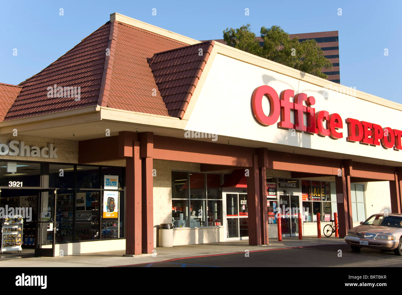 Office Depot Store front Stock Photo Alamy