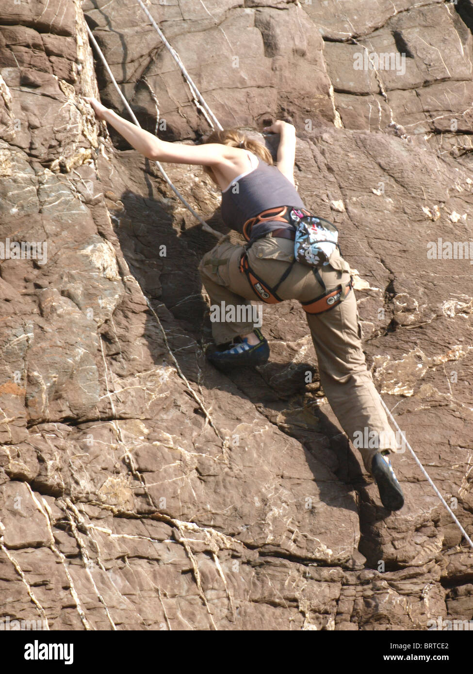Female rock climber, Cornwall, UK Stock Photo Alamy