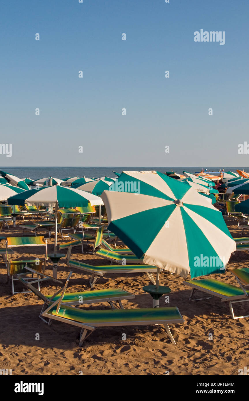 Empty Beach Umbrellas and Deckchairs, Spiaggia di Ponente, Caorle, Veneto,  Italy Stock Photo - Alamy