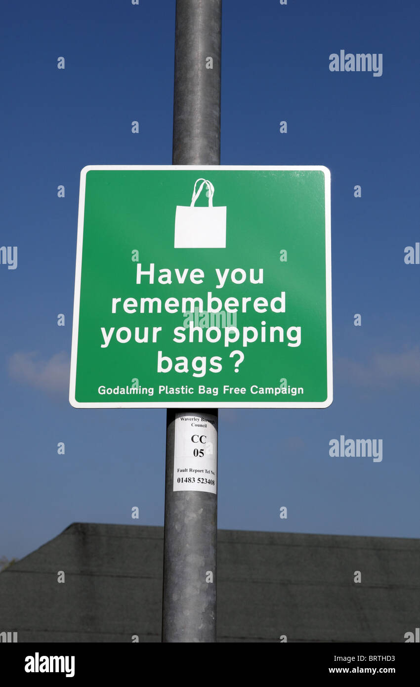 Have you remembered your shopping bags, plastic bag free campaign sign in a carpark Stock Photo