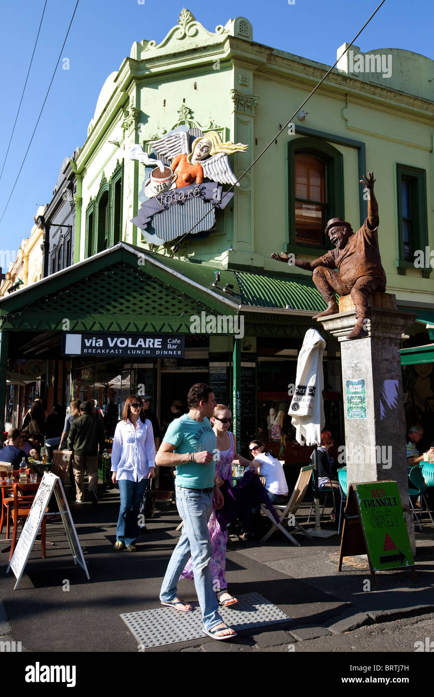 Melbourne, Brunswick street life and cafe's on one of Melbourne's most loved streets,' The Entertainer ' a sculpture. Stock Photo