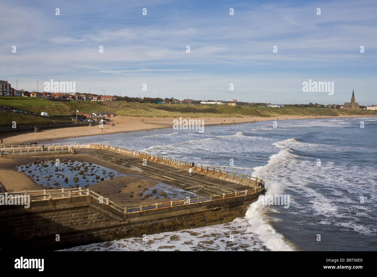 Tynemouth Long Sands Beach and the Old tidal swimming pool, Tyne and Wear. Stock Photo