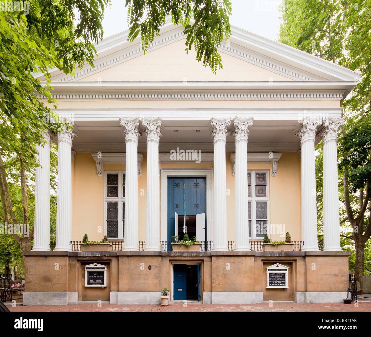 Street Church Philadelphia High Resolution Stock Photography and Images