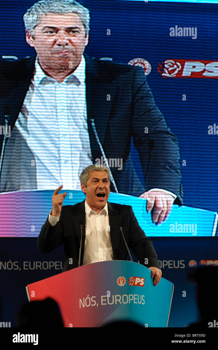 José Sócrates, former portuguese prime minister and ex leader of the socialist party PS giving a speech Stock Photo