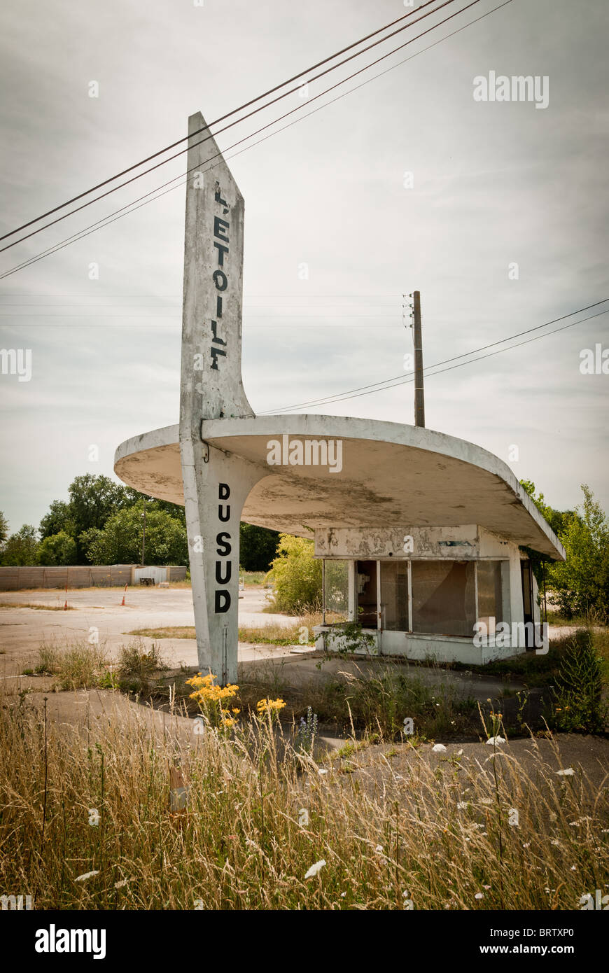 L Etoile Du Sud Deco Petrol Station France Stock Photo Alamy