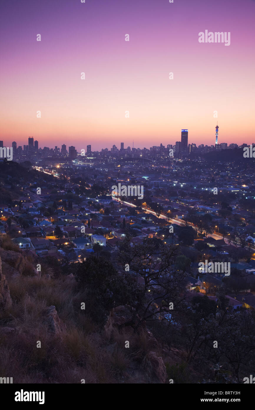 View of johannesburg skyline at sunset hires stock photography and