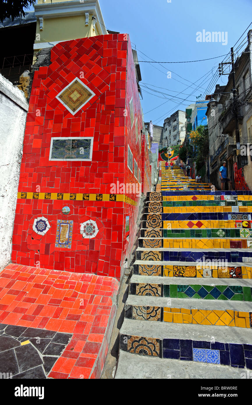 escadaria-selar-n-the-set-of-world-famous-stairs-in-santa-teresa-lapa