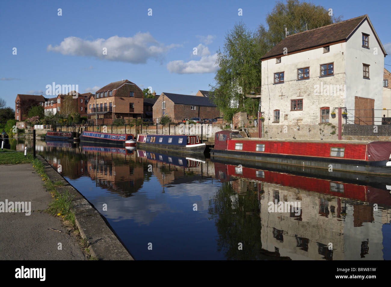 Canal Narrow Boats moored on the River Avon waterway  in Tewkesbury, Gloucestershire England, English waterways Stock Photo