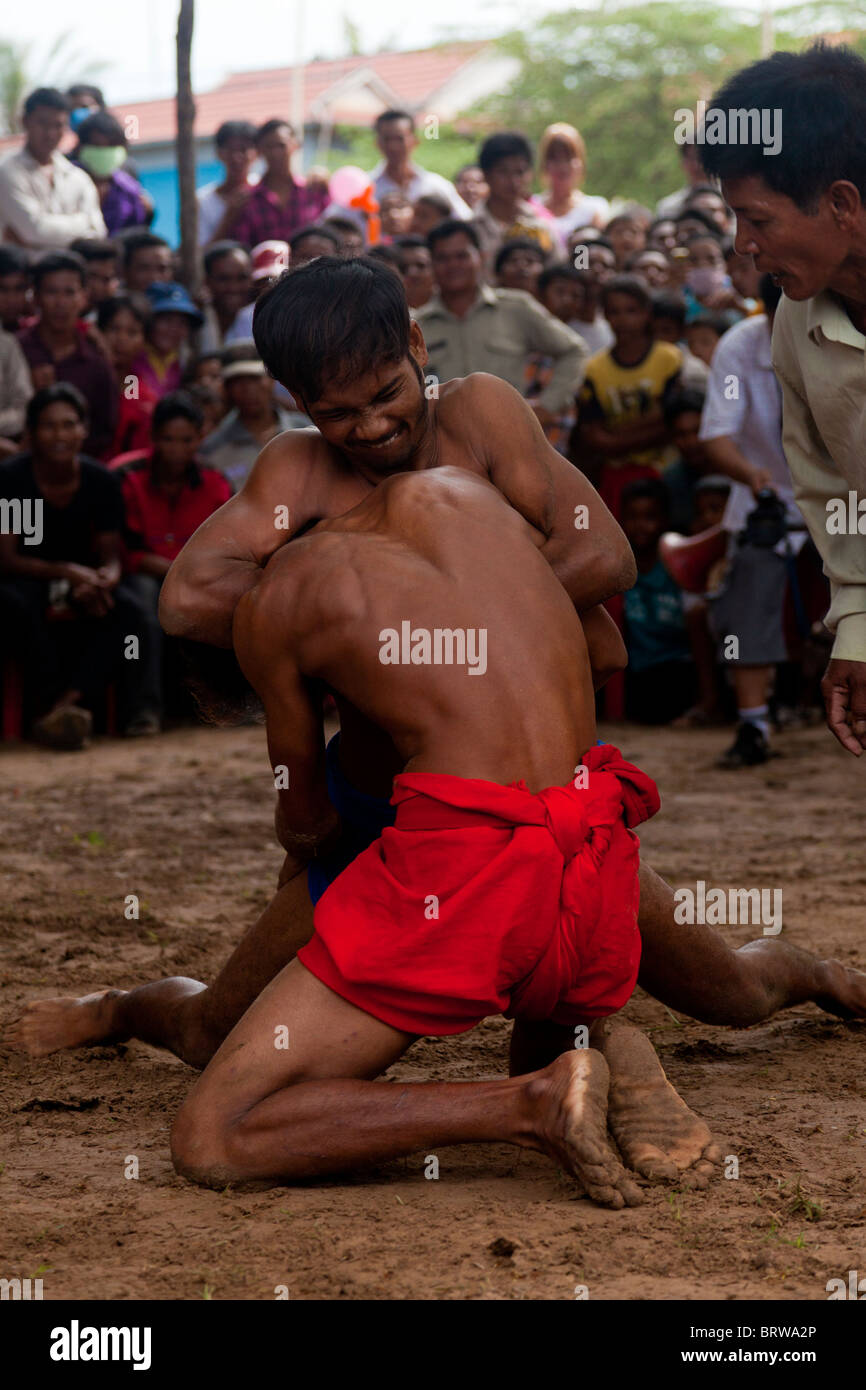 Traditional Khmer wrestling - Kandal Province, Cambodia Stock Photo