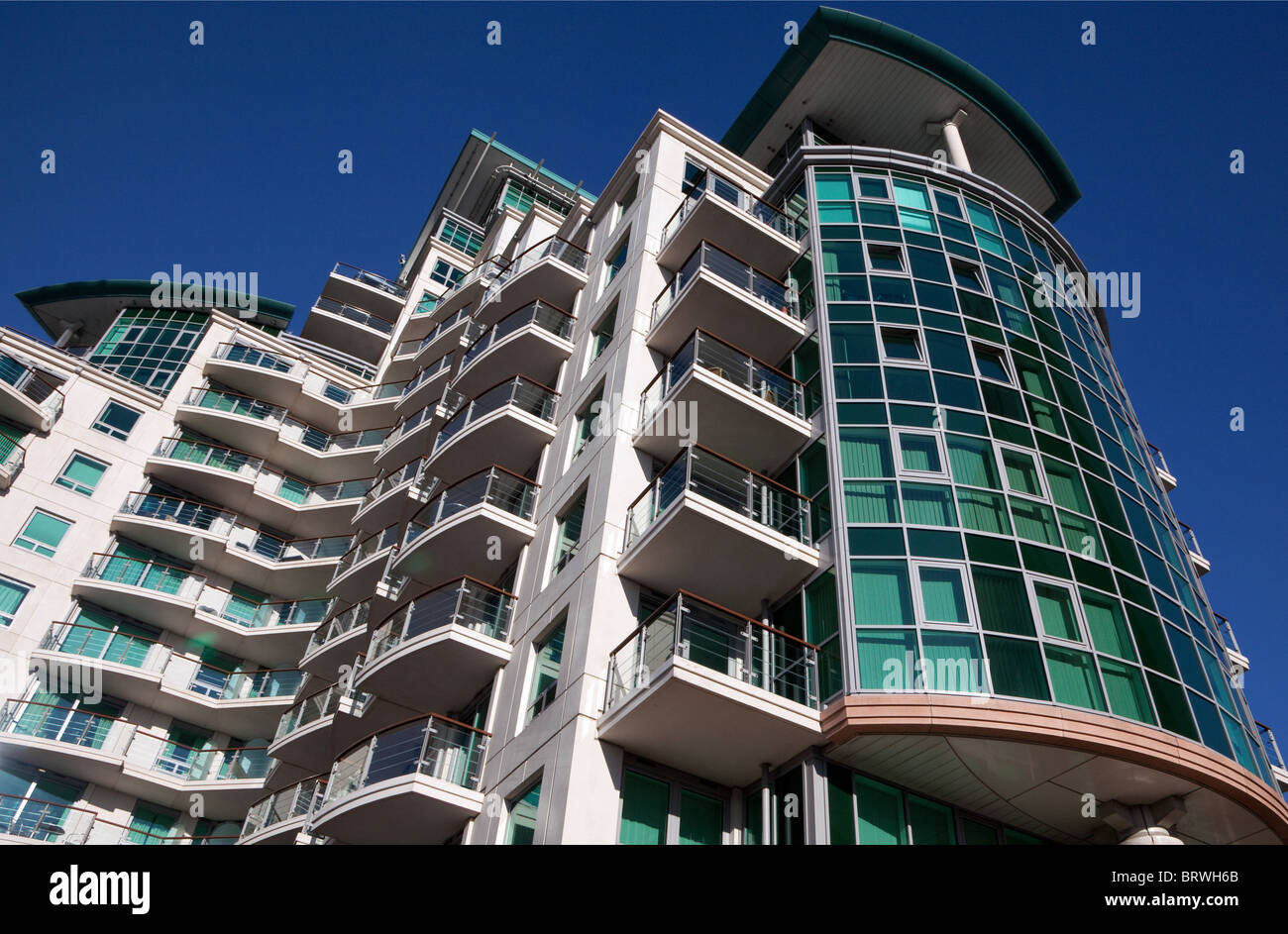 St Wharf, Vauxhall, London riverside luxury flats Stock Photo