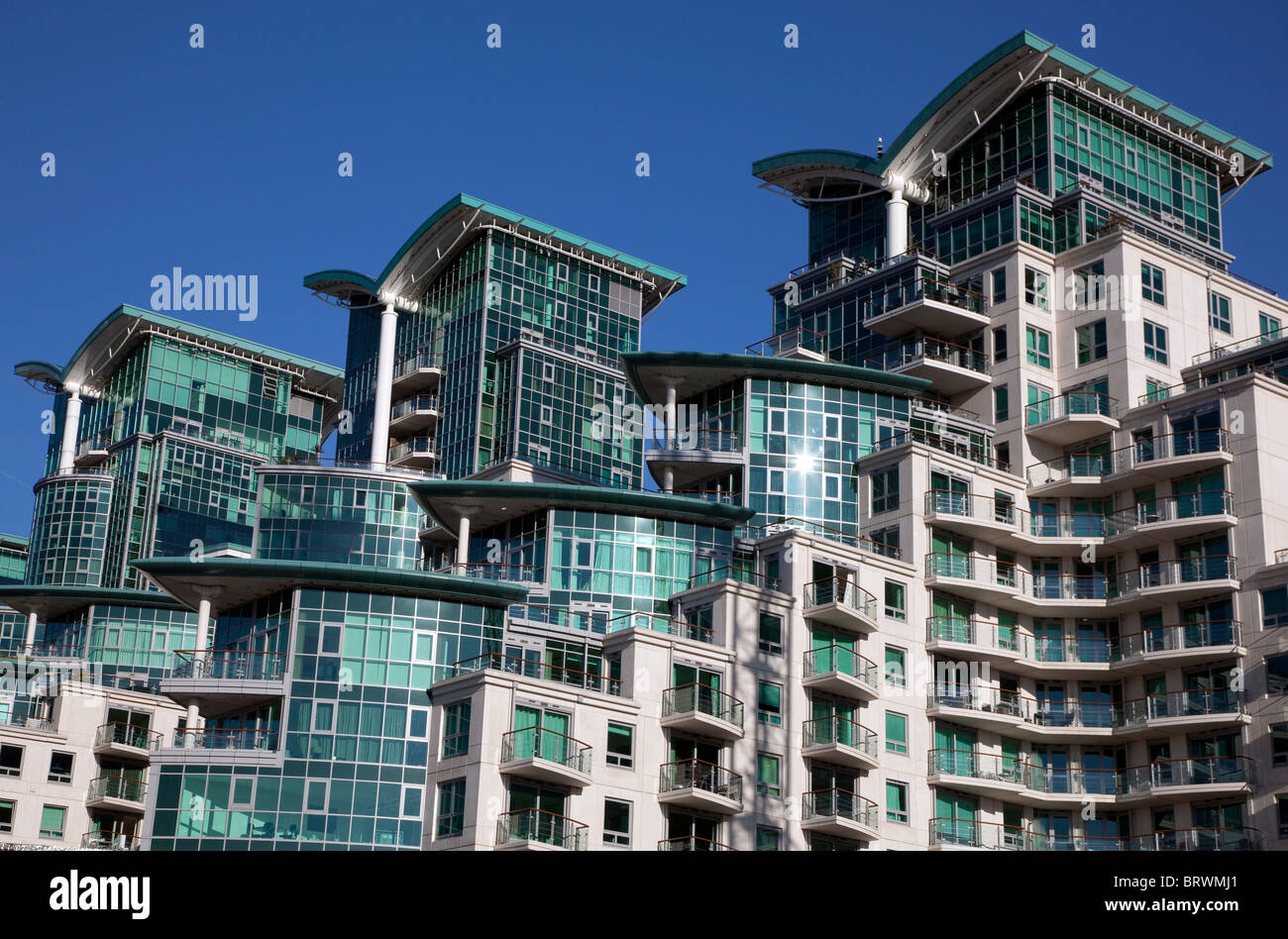 St Wharf, Vauxhall, London riverside luxury flats Stock Photo