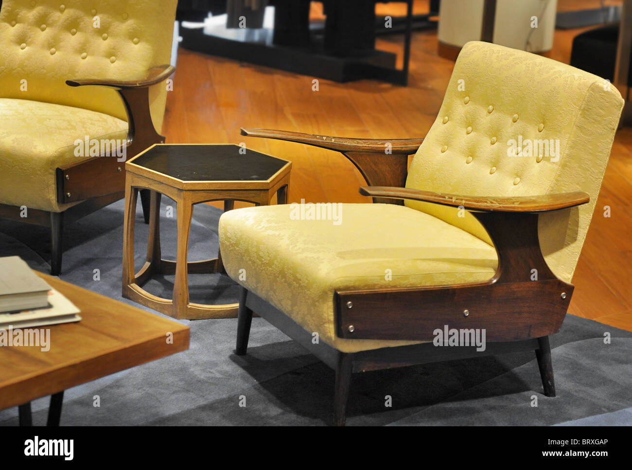 80s Furniture Stock Pos & 80s Furniture Stock Images - Alamy