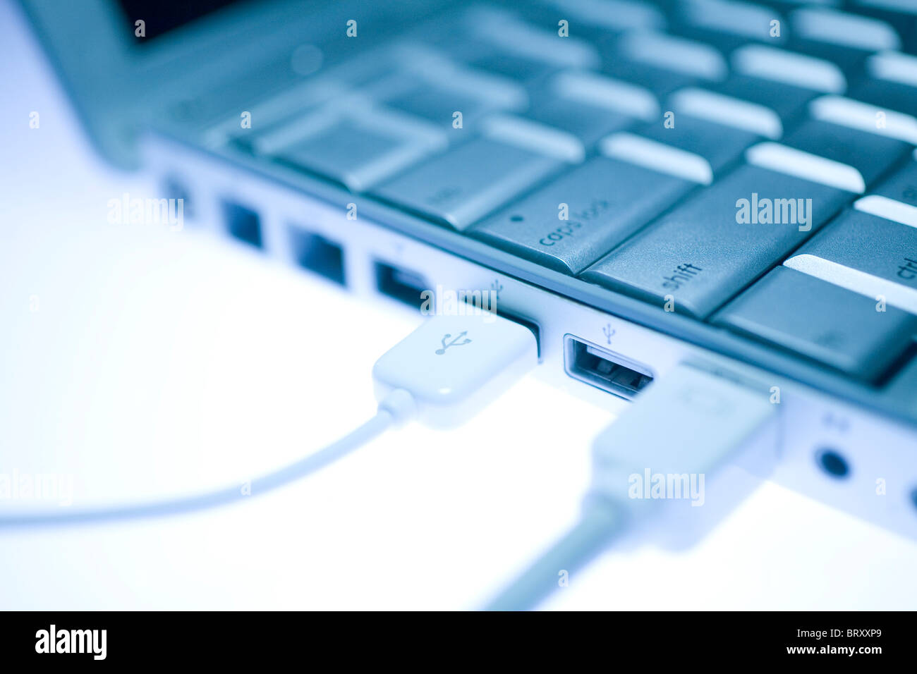Laptop usb port hires stock photography and images Alamy