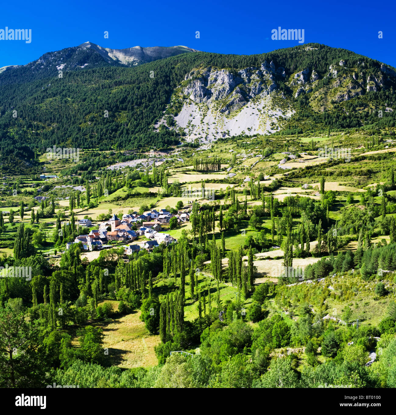 The village of Serveto, in the Gistain Valley, in the Pyrenees of Huesca Province, Aragón, Spain Stock Photo