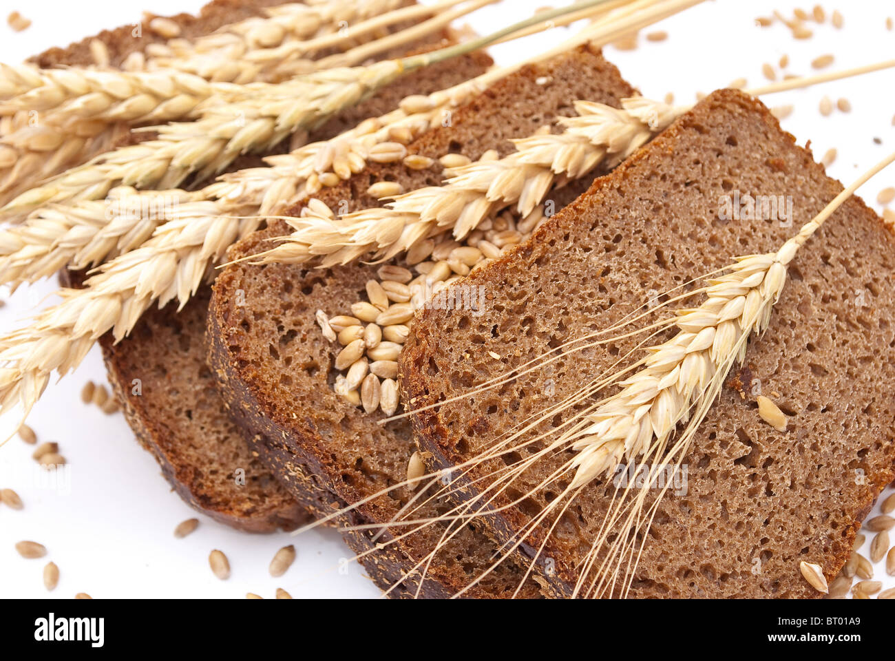 Щедро посыпана совершенно пусты ржаным хлебом. Рожь хлеб. Хлеб пшеница. Ржаной колосок. Колоски хлеба.