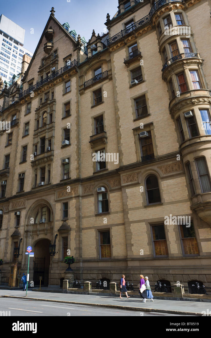 Dakota Building, 72th street near Central Park Stock Photo Alamy