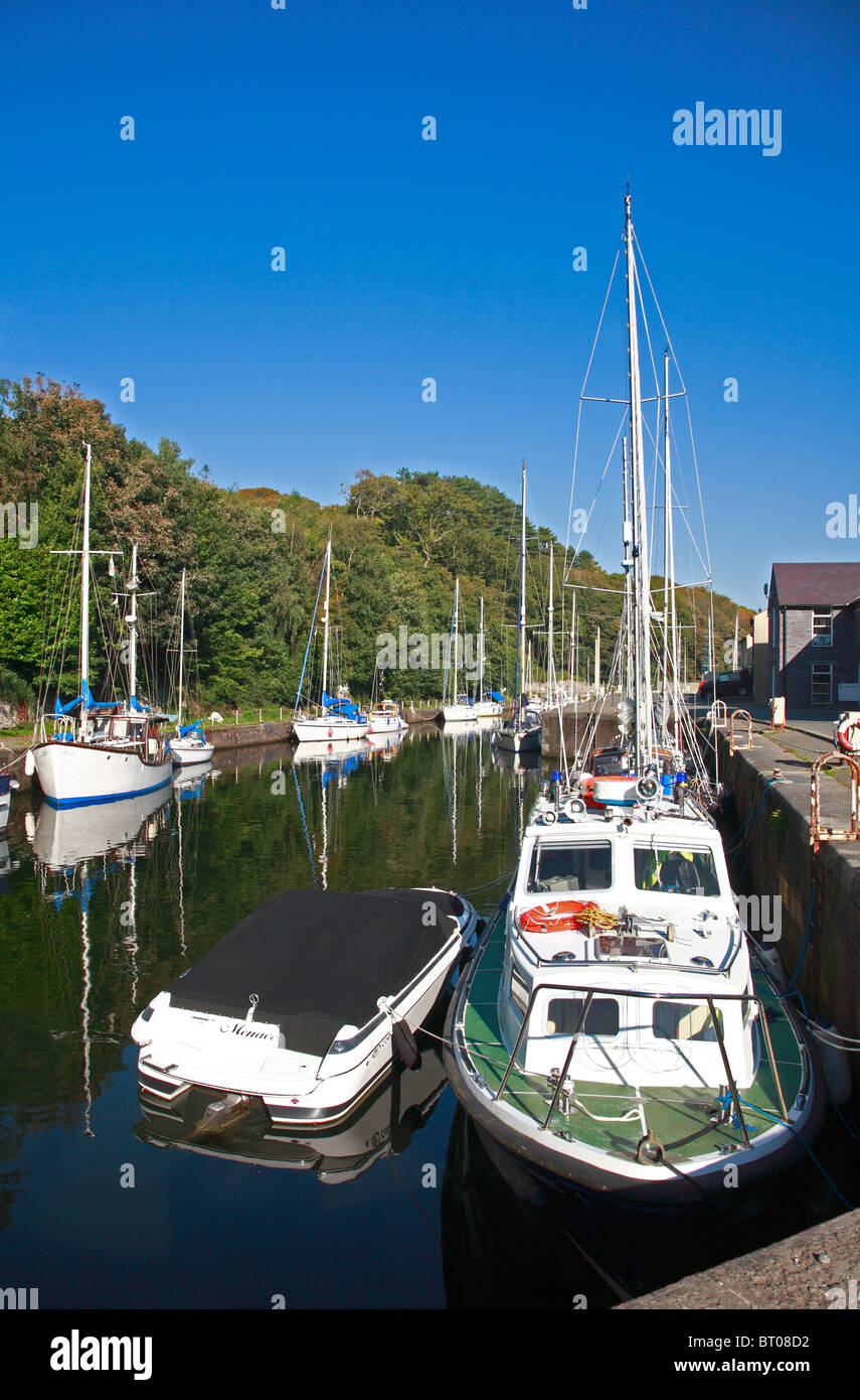 Port Dinorwic River Heulyn Marina Port Dinorwig Y Felinheli Gwynned