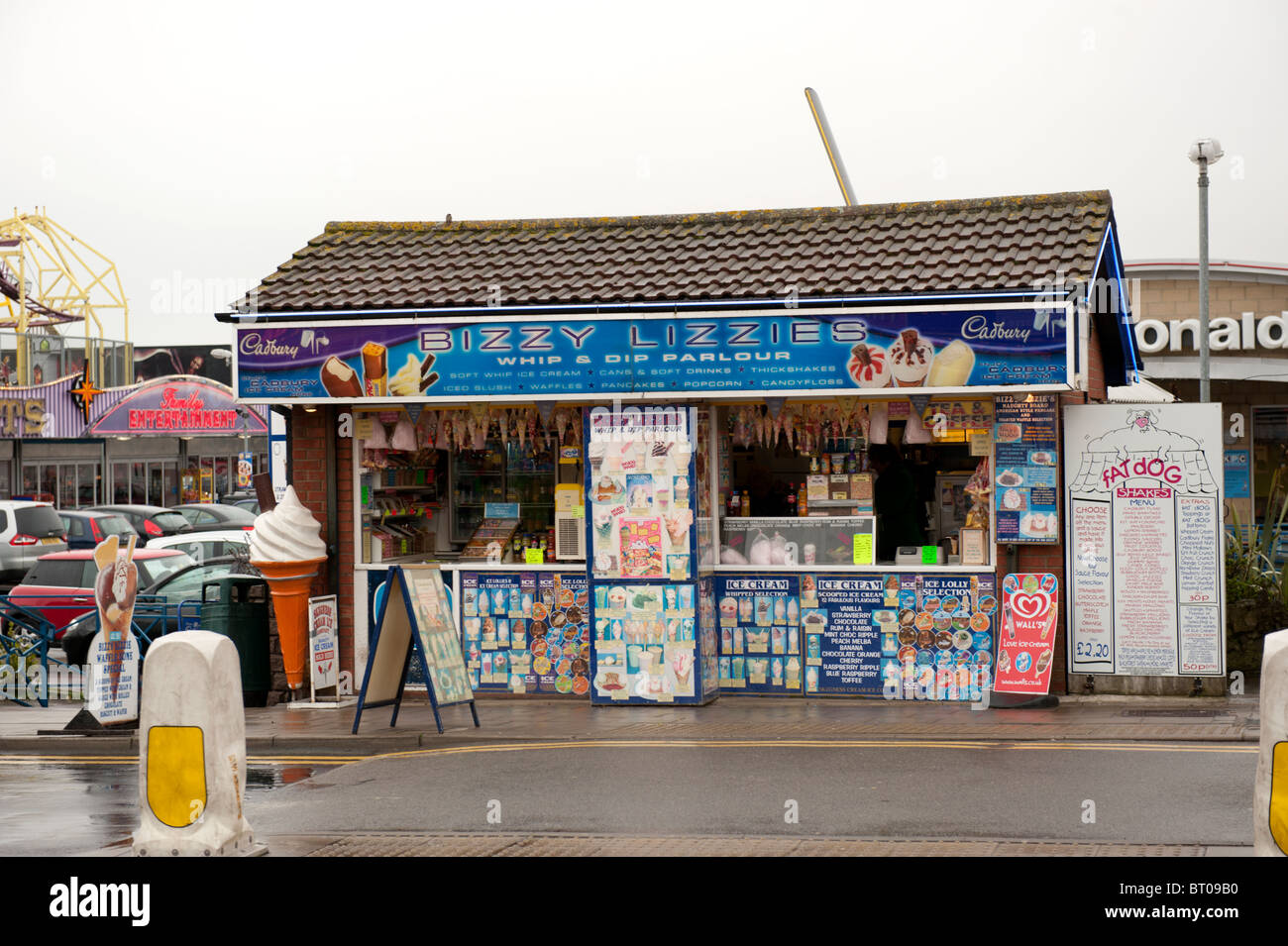 Bizzy Lizzies Seaside sweet shop Skegness Lincolnshire UK Stock Photo