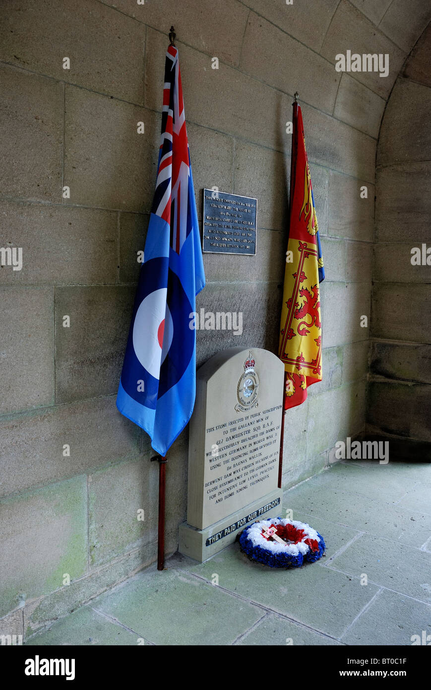 Derwent Dambusters dambusters memorial derwent dam derbyshire england uk Stock Photo - Alamy
