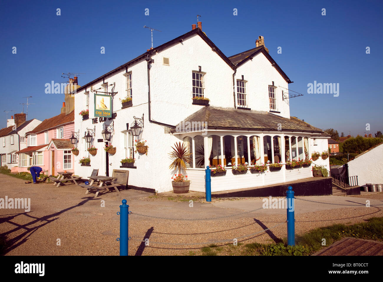 The Old Ship pub at Heybridge Basin, Maldon, Essex, England Stock Photo