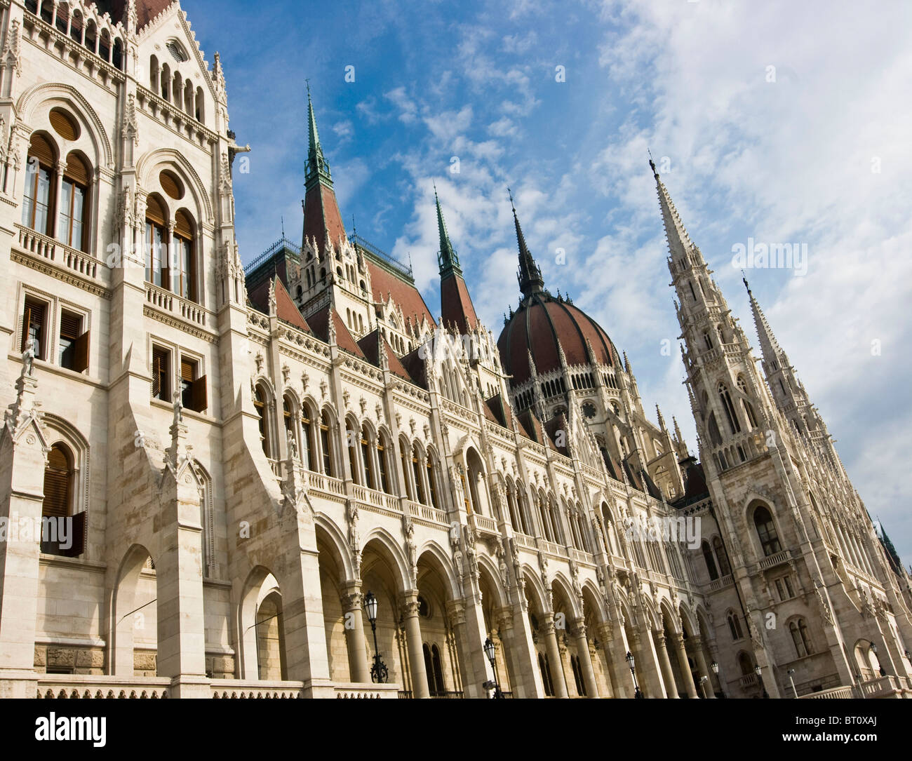 Hungarian Parliament Building Budapest Hi-res Stock Photography And ...